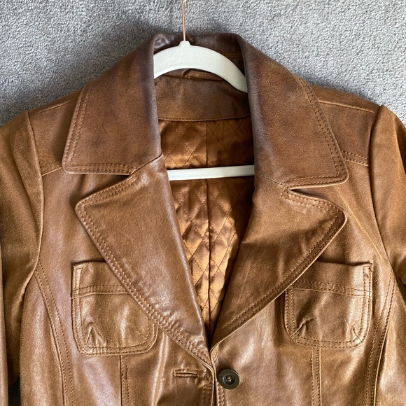 VINTAGE Leather Belted Coat - Picture 4 of 8